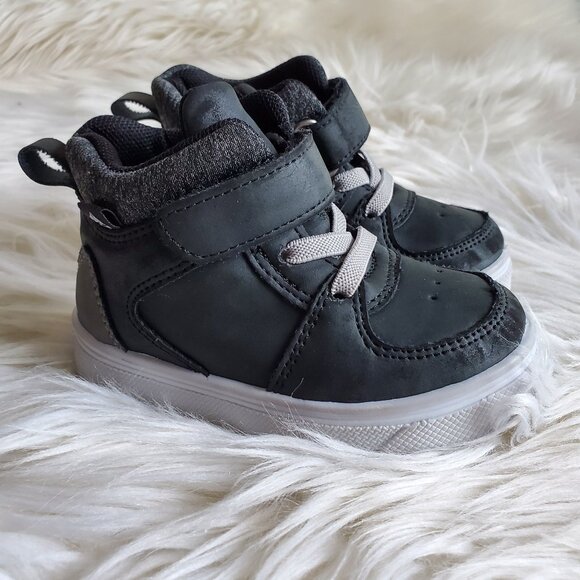 Oomphies Jax Boys' Black Lace Velcro Sneakers SZ 5 - Picture 1 of 11